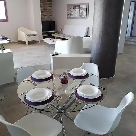 At Kiva-villa, Kampi, Kea, Cyclades, Greece Ligia (Kea)